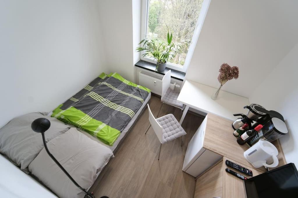 Preiswertes Modernes Gaestezimmer In Aue Bad-Schlema Экстерьер фото